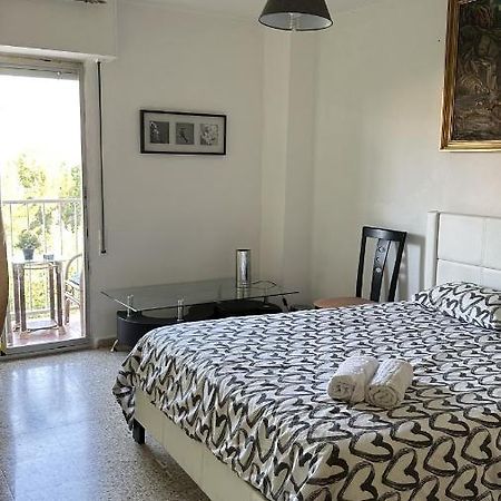 Habitaciones Con O Sin Balcon บาดาโลนา ภายนอก รูปภาพ