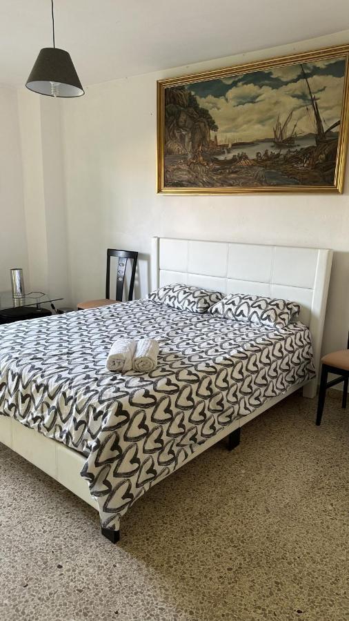 Habitaciones Con O Sin Balcon บาดาโลนา ภายนอก รูปภาพ